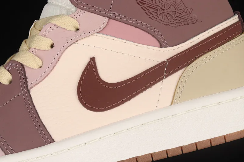 All categories Air Jordan Jordan series basketball shoes Air Jordan 1 Mid Air Jordan 1 Mid AJ1 Joe 1 smoke gray purple red red bean Chinese basketball shoes DO7440-821